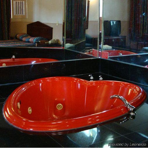 Riviera Motor Inn Brooklyn Нью-Йорк Екстер'єр фото