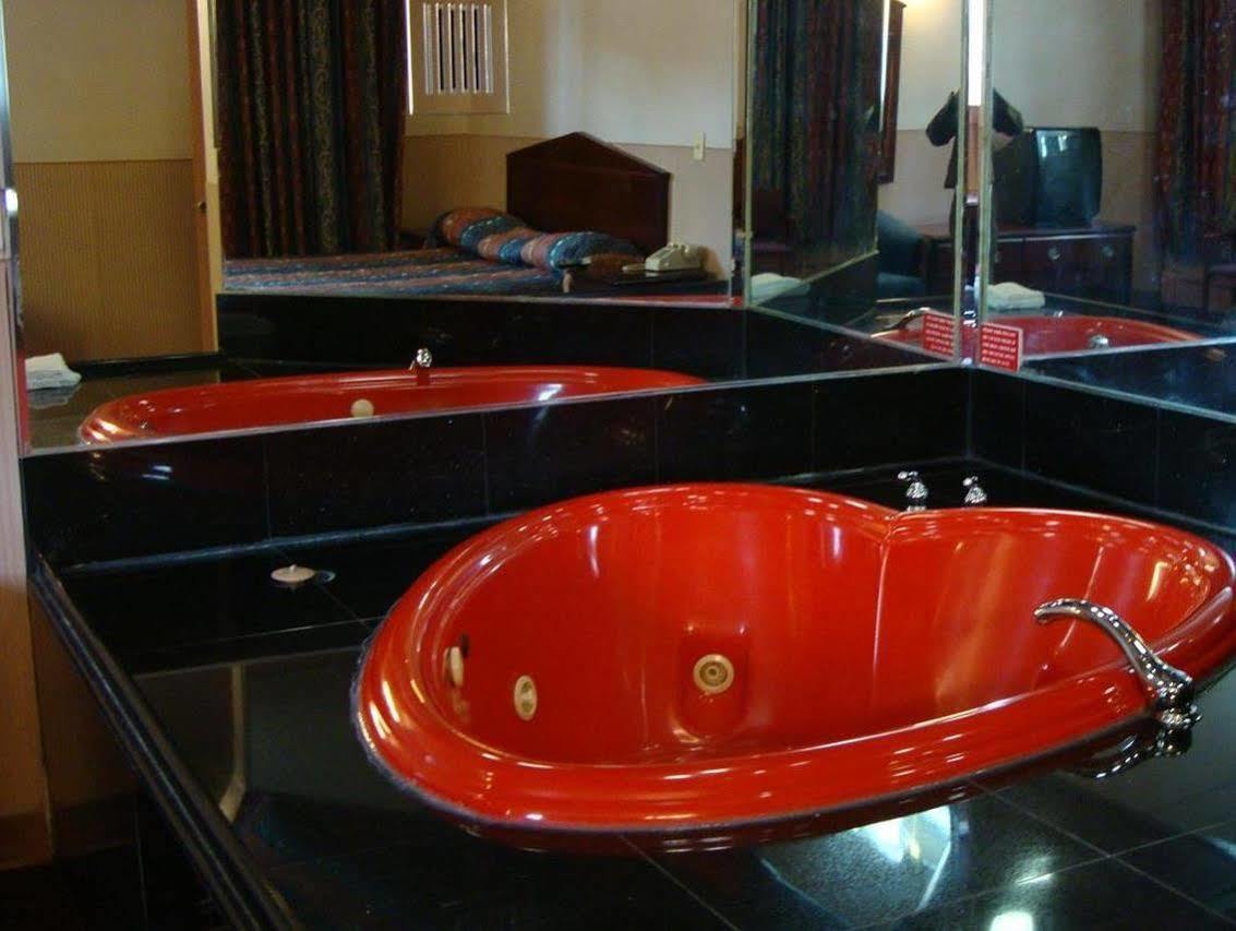 Riviera Motor Inn Brooklyn Нью-Йорк Екстер'єр фото